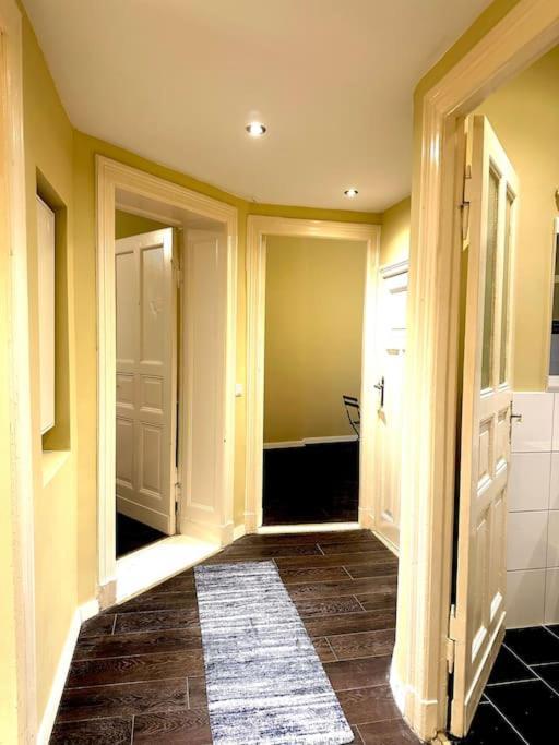 Schoenes Grosses Apartment Im Zentrum Berlins ภายนอก รูปภาพ